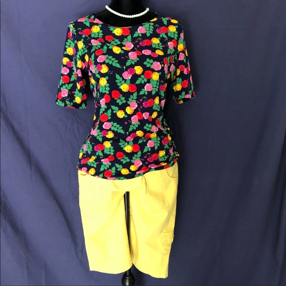 ✨Cute Summer Outfits. Top Lg, Shorts size 8 - Picture 10 of 16